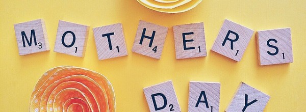 母の日に感謝の気持ちを！！実の母親について考えておきたい事